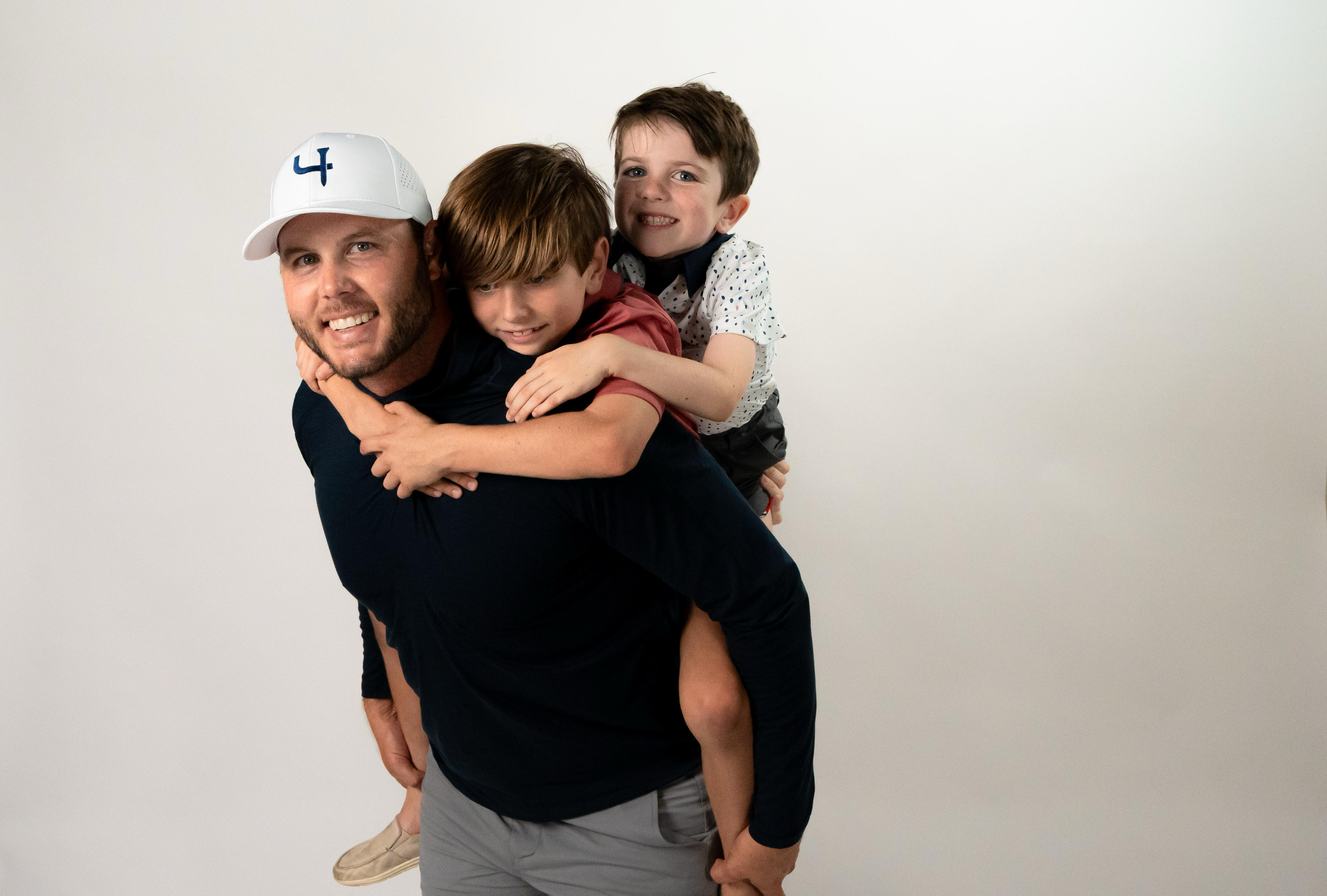 Image of Ace Father's Day: Top Gifts for the Golf-Loving Dad